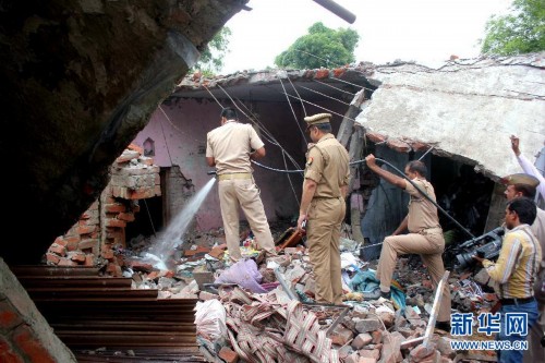 印度一烟花厂发生爆炸致6死14伤