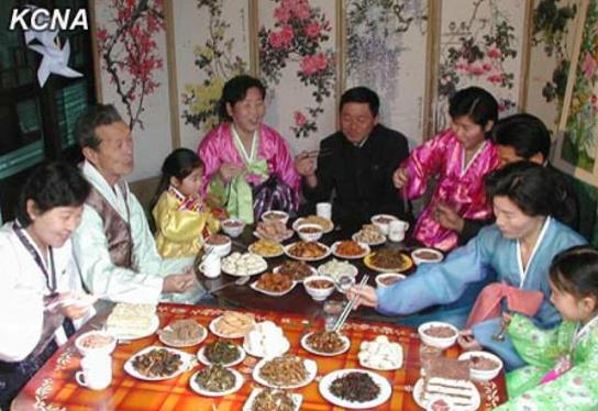 朝鲜如何过元宵节？ 牡丹峰赏月品尝五谷饭(图)