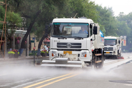 网络媒体龙江行采访团感受哈尔滨市区精细化升级城区面貌