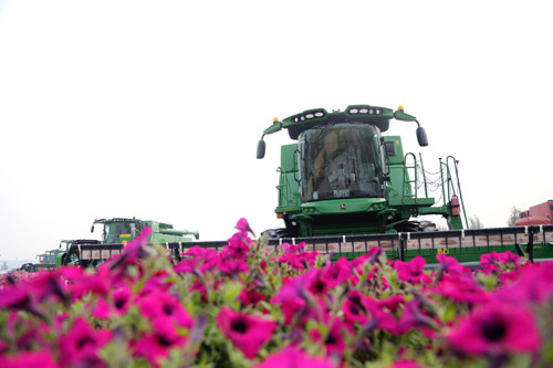 鹤山农场农机中心：黑龙江旱作农业机械化装备的窗口