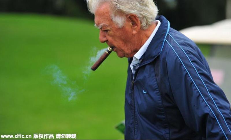 博鳌论坛高尔夫邀请赛：拉莫斯玩球很挑剔 霍克抽雪茄拿范儿
