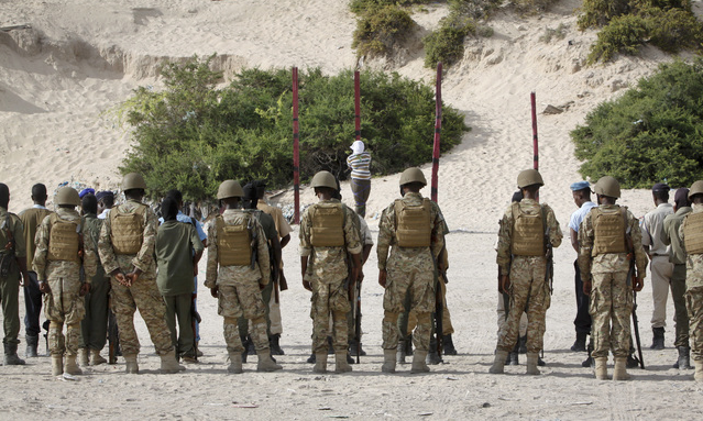 血债血还！索马里公开枪决恐怖分子