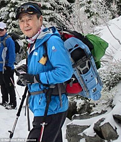 美66岁登山客被困雪山两天获救 靠烧钞票和幻想蒸桑拿取暖
