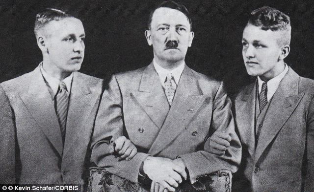 希特勒1936年圣诞贺卡将拍卖 证明其与瓦格纳家族关系