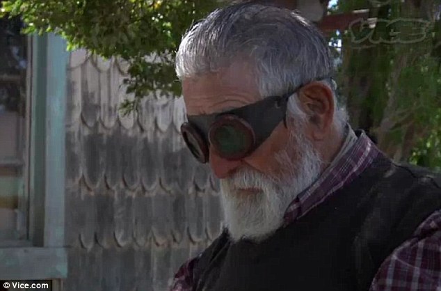 世界最孤独牛仔：智利81岁老翁独居深山46年
