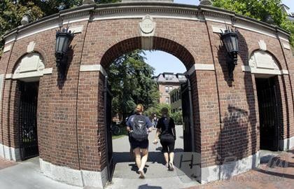 哈佛百余本科生因开卷考试涉嫌抄袭受调查 若确认将全部被罚休学