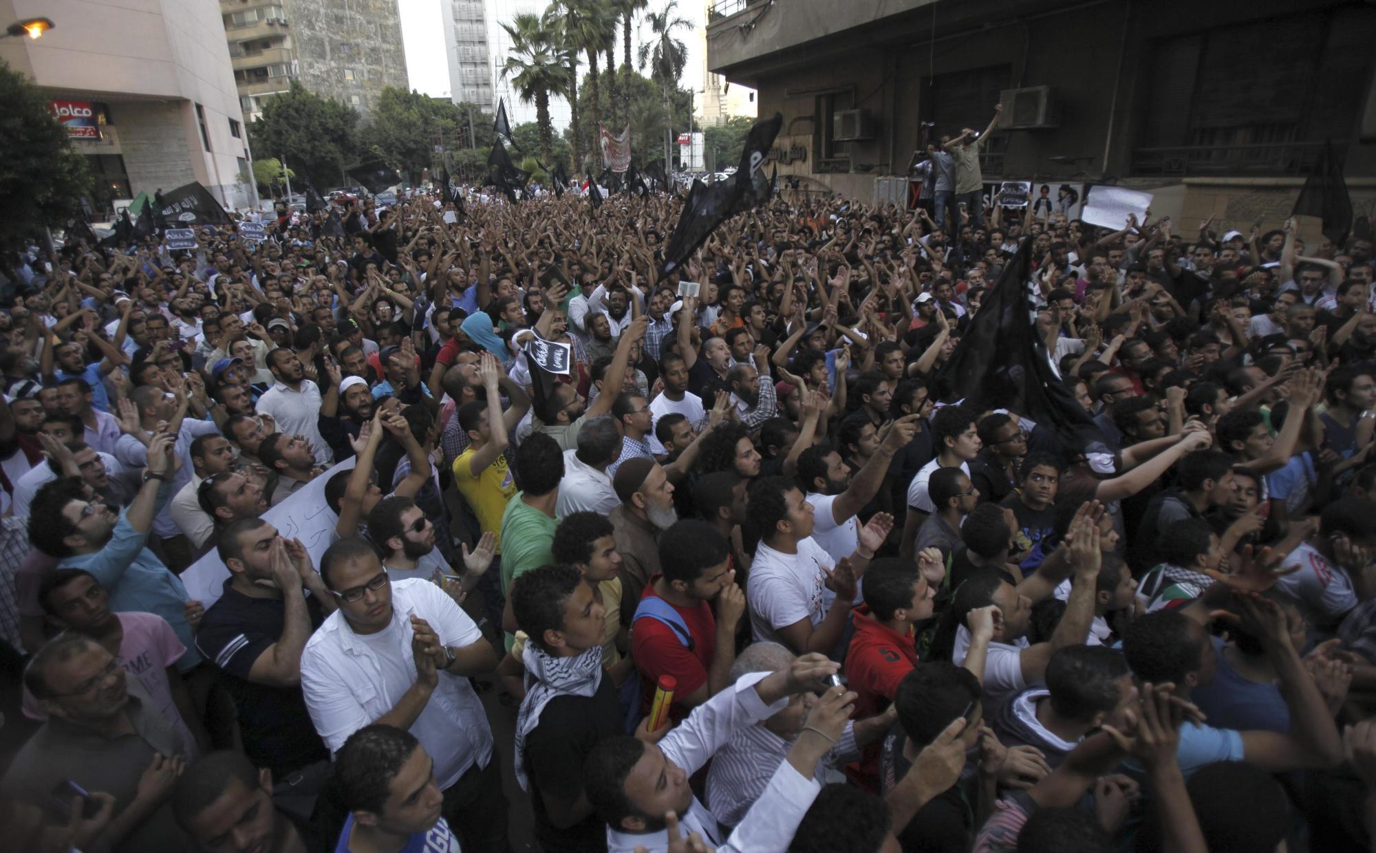 美驻埃及和利比亚使领馆遭民众冲击 外交人员一死一伤