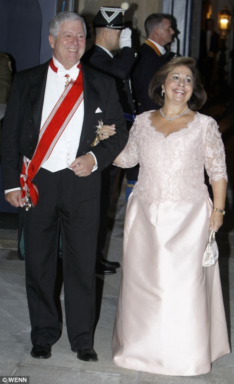 卢森堡王储大婚获空前关注 全球王室成员云集