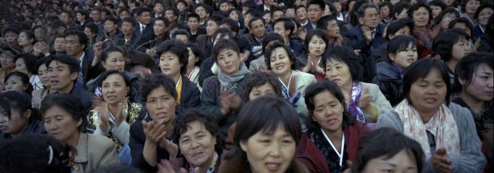 图：山顶公园野餐、海边打羽毛球 美记者揭秘朝鲜普通人生活