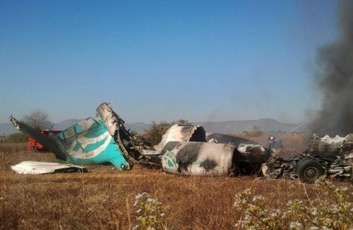 缅甸客机断裂起火69人奇迹生还 或因飞行员错把公路当跑道而失事