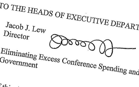 白宫办公厅主任有望当财长 签名潦草酷似“画圈圈”