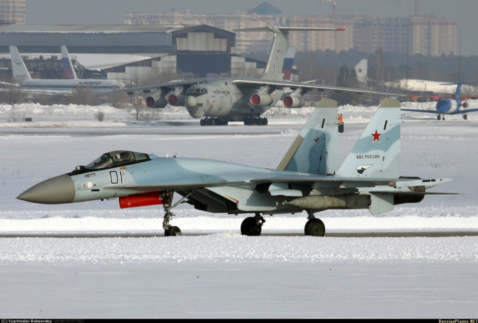 首见俄空军苏-35S满外挂与T-50同场亮相