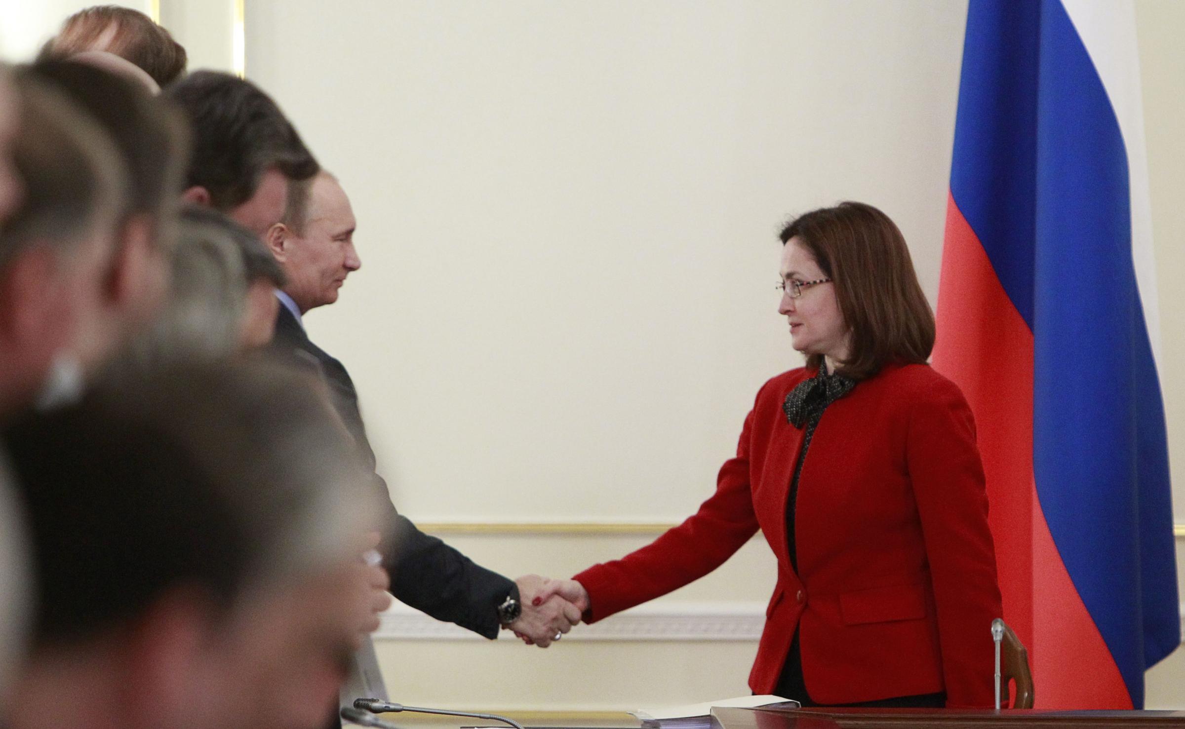 普京提名首位女行长 俄央行独立性受质疑或抬高通胀预期