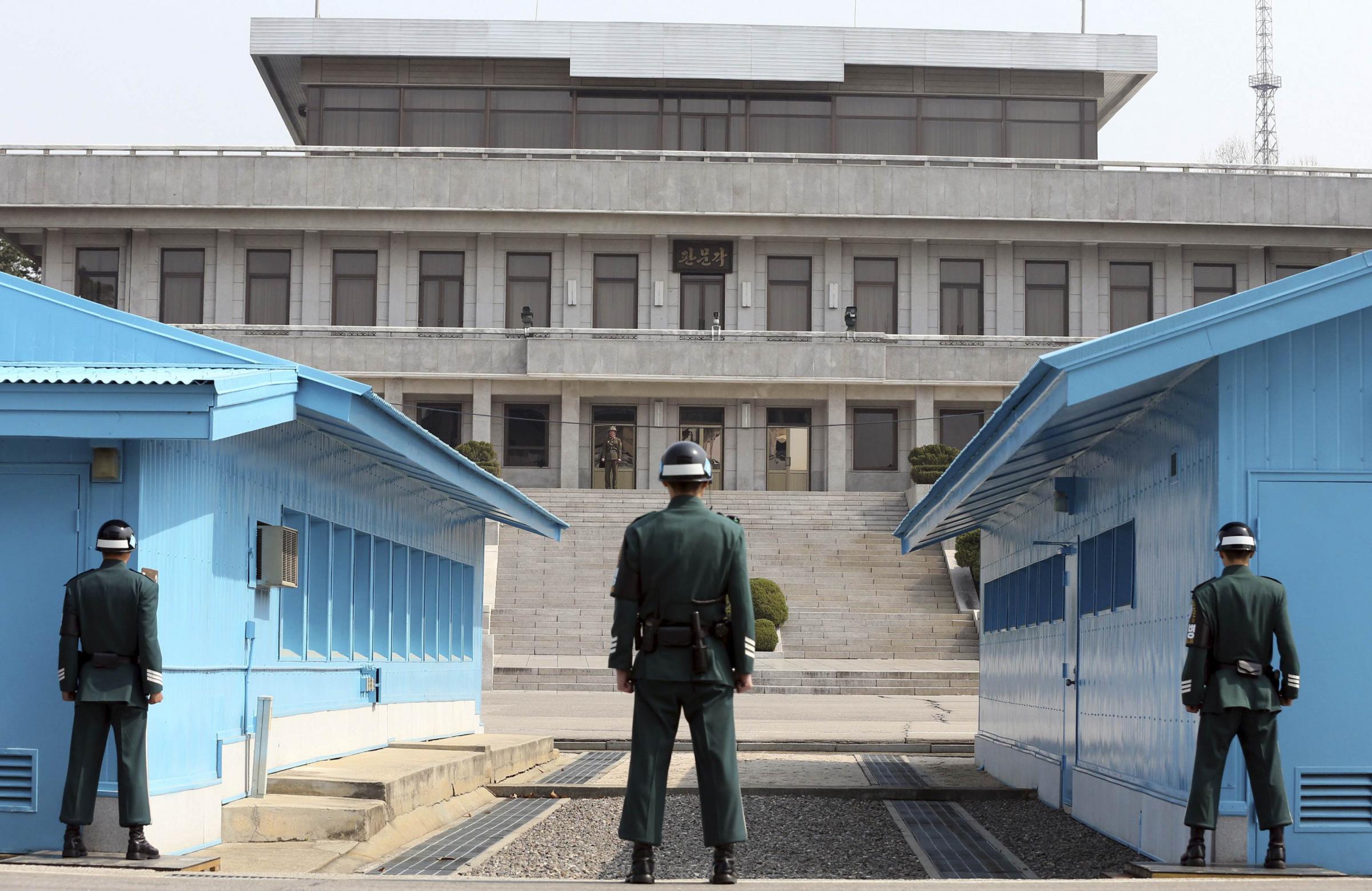 朝鲜建议所有外国使馆撤离 卡斯特罗撰文呼吁克制