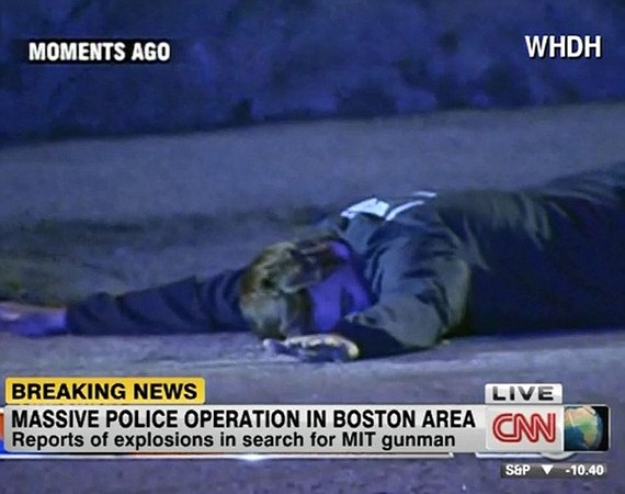 波士顿警方首度确认 马拉松爆炸案嫌犯一死一在逃
