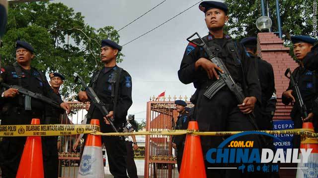 印尼警局遭自杀式炸弹袭击 所幸无警员伤亡