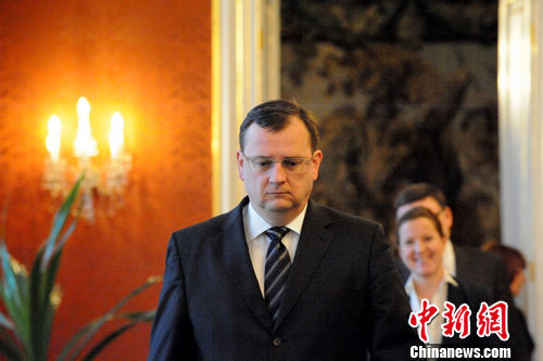 捷克总理内恰斯宣布离婚 否认与女同事有染