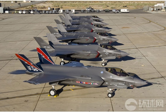 美媒：美F-35战机成本超支数十亿美元遭狠批