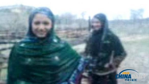 巴基斯坦姐妹花因录制跳舞视频遭枪杀 继兄为嫌疑人