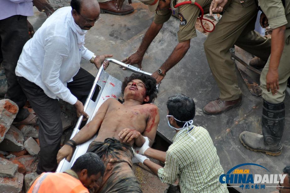 印度南部一旅馆倒塌至少6人死亡11人受伤（组图）