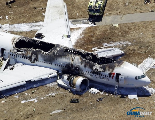韩亚空难一遇难者可能被救援车辆碾压