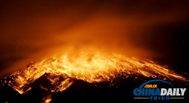 通古拉瓦火山喷出大量火山灰 厄瓜多尔发布橙色预警
