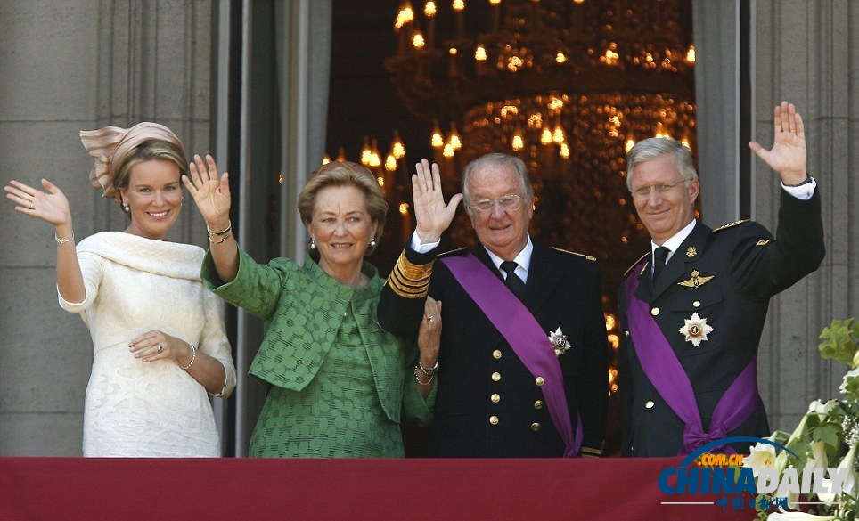 比利时新王后的造型盘点 俨然成为欧洲的时尚精英