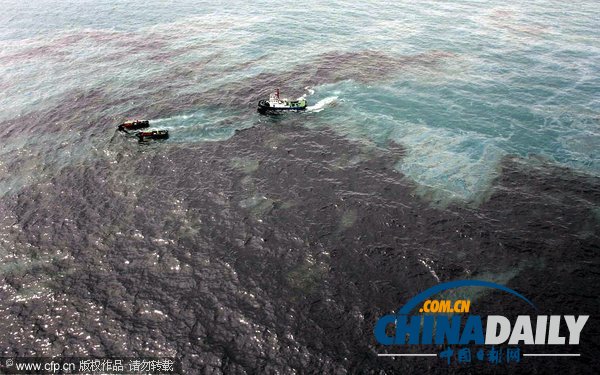 泰国发生漏油事故 50至70吨原油流进海洋（组图）