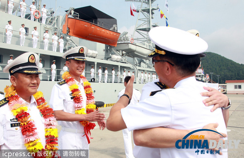 中国海军“郑和”号训练舰到访韩国（高清组图）