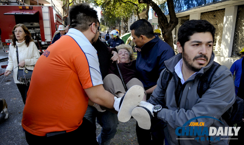阿根廷居民楼发生强烈爆炸 已致8死60余伤（图）