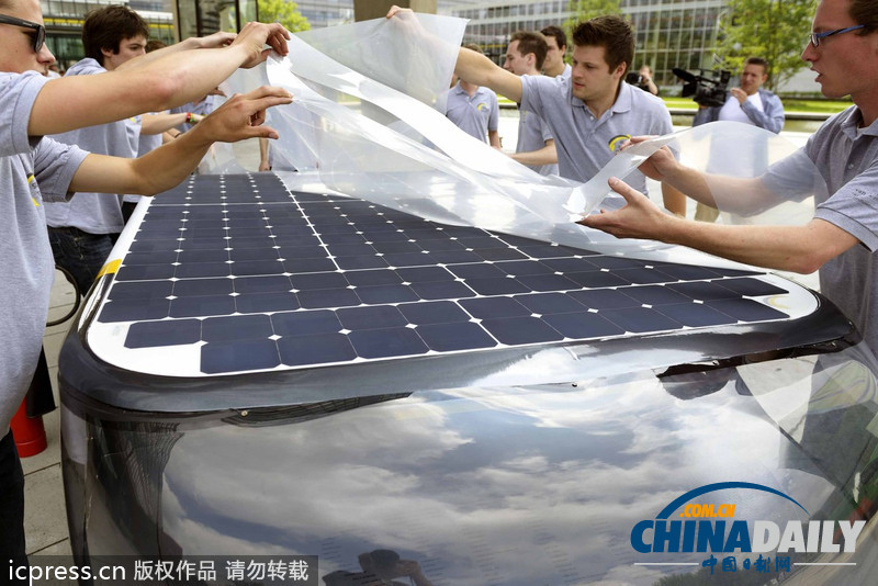 全球首辆家用太阳能汽车造型炫酷 可跑近700公里（组图）