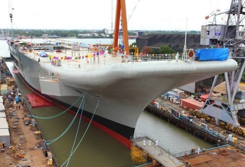 印度第一艘国产航母“维克兰特”号正式下水