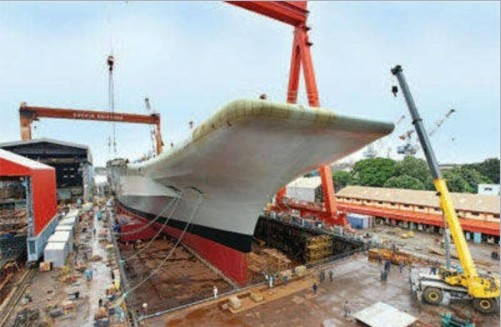 印度第一艘国产航母“维克兰特”号正式下水