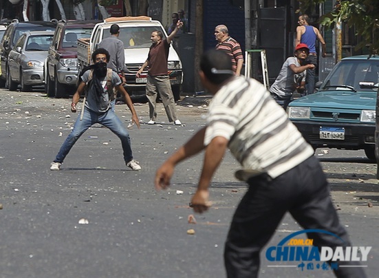 埃及驱逐示威者 穆兄会称800多人死亡