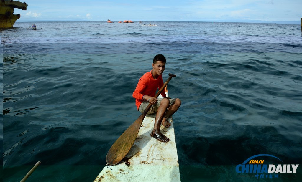 菲律宾客轮撞船事故已致24死 约300人失踪（高清组图）