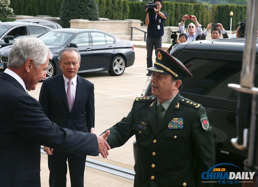 中美防长举行会谈美方支持中国崛起 两军将建立互信（组图）