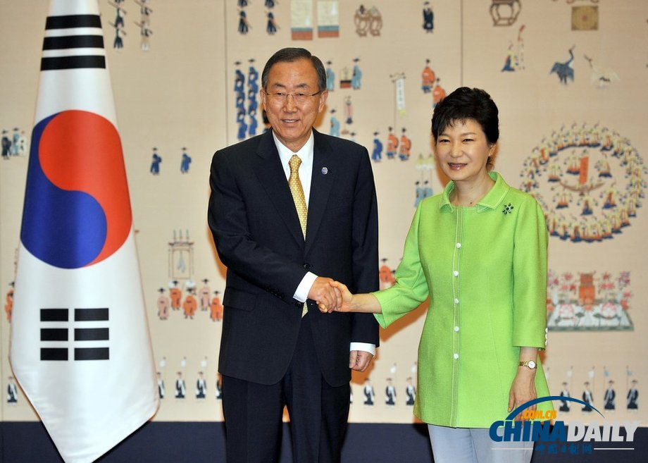 潘基文“回娘家” 与韩国总统朴槿惠举行会谈（高清组图）