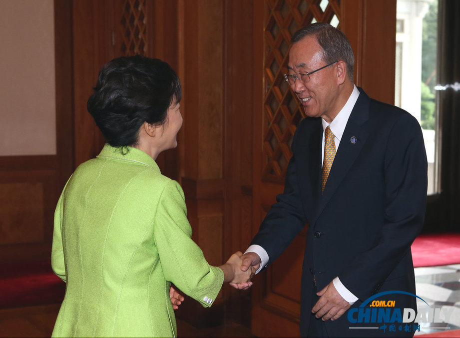 潘基文“回娘家” 与韩国总统朴槿惠举行会谈（高清组图）