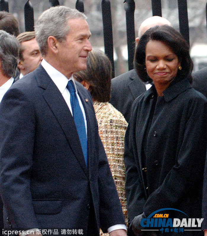 小布什向妻子坦白 曾对赖斯产生“暧昧感觉”