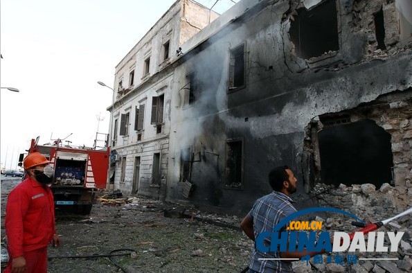 利比亚外交部大楼附近爆炸 楼体严重受损