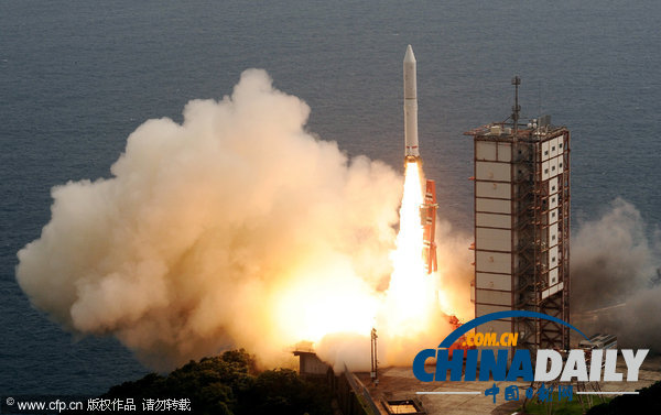 日本成功发射“艾普斯龙”火箭 为12年来首发（组图）