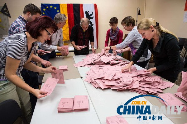 德国大选计票工作紧张进行 默克尔将连任联邦总理