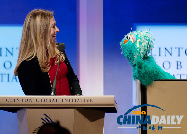 2013克林顿全球倡议大会举行 切尔西助阵与玩偶对话