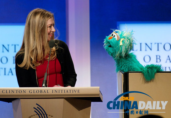 2013克林顿全球倡议大会举行 切尔西助阵与玩偶对话