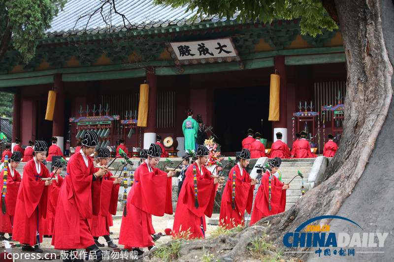 韩国首尔成均馆举行“释奠大祭”祭祀孔子（组图）