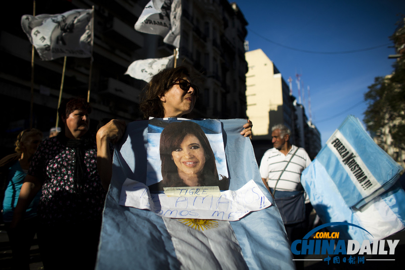 阿根廷总统脑血肿手术成功 支持者欢呼庆祝（图）