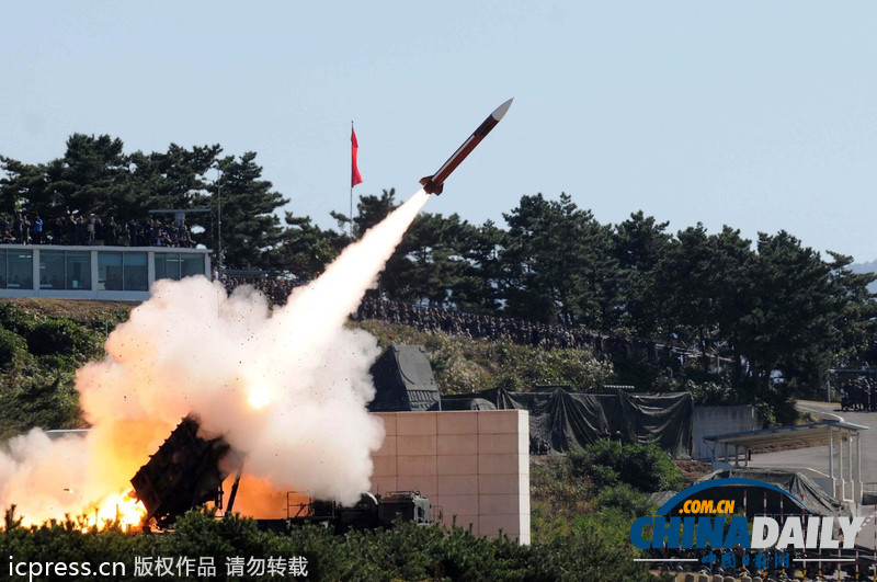 韩国首次进行爱国者导弹实弹射击（组图）