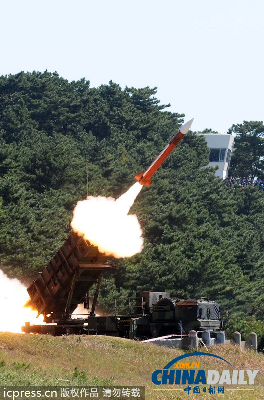 韩国首次进行爱国者导弹实弹射击（组图）