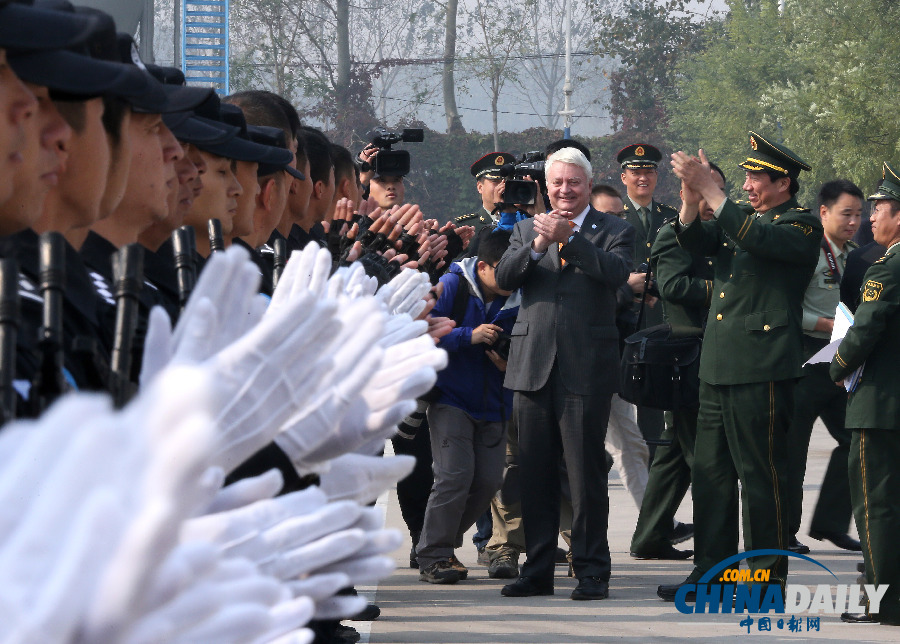 联合国副秘书长苏和参观中国维和警察培训中心
