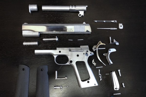 全球首款3D打印金属手枪问世 成功发射50枚子弹